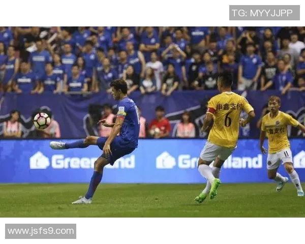 申花与申鑫激战正酣腾讯直播全程呈现精彩对决盛况